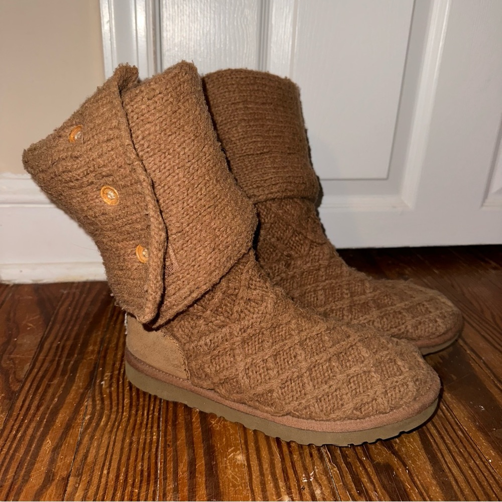 UGG lattice carry knit boots tan